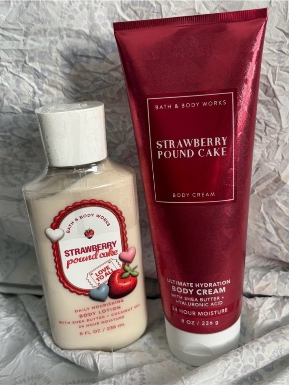 NWOT! Bath & Body Works Strawberry Pound Cake Body Cream & Lotion - Red, White